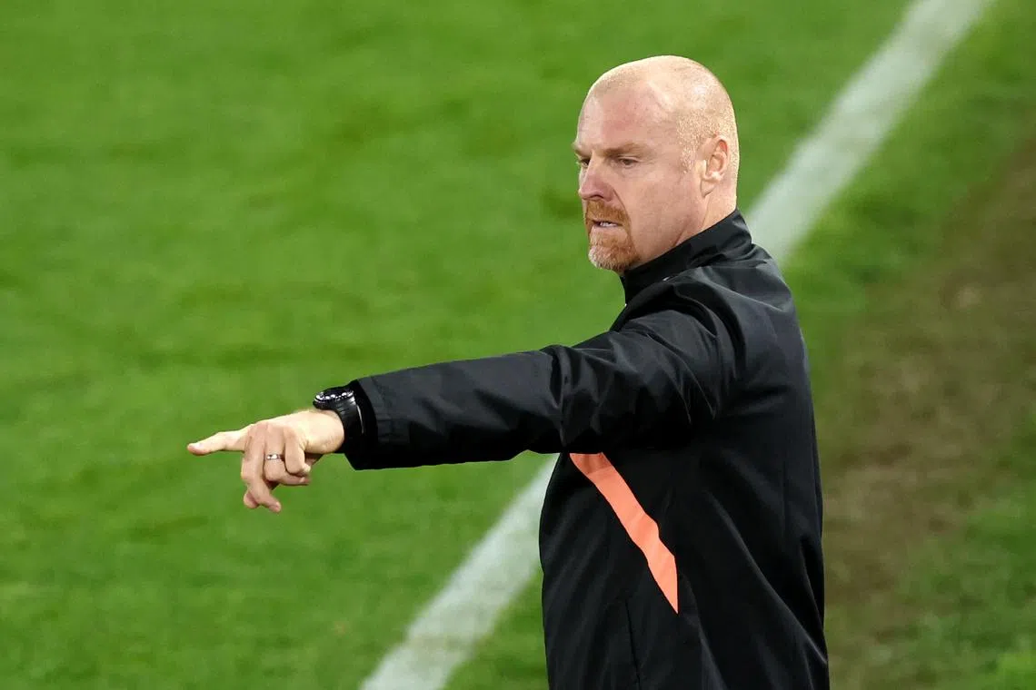 FILE PHOTO: Soccer Football - Premier League - Luton Town v Everton - Kenilworth Road, Luton, Britain - May 3, 2024 Everton manager Sean Dyche reacts REUTERS/David Klein/File Photo