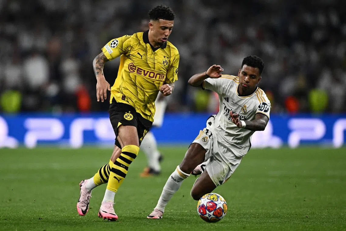 Jadon Sancho playing for Borussia Dortmund while he was on loan from Manchester United. He has now left to join Chelsea on a season-long loan deal with an obligation to buy.