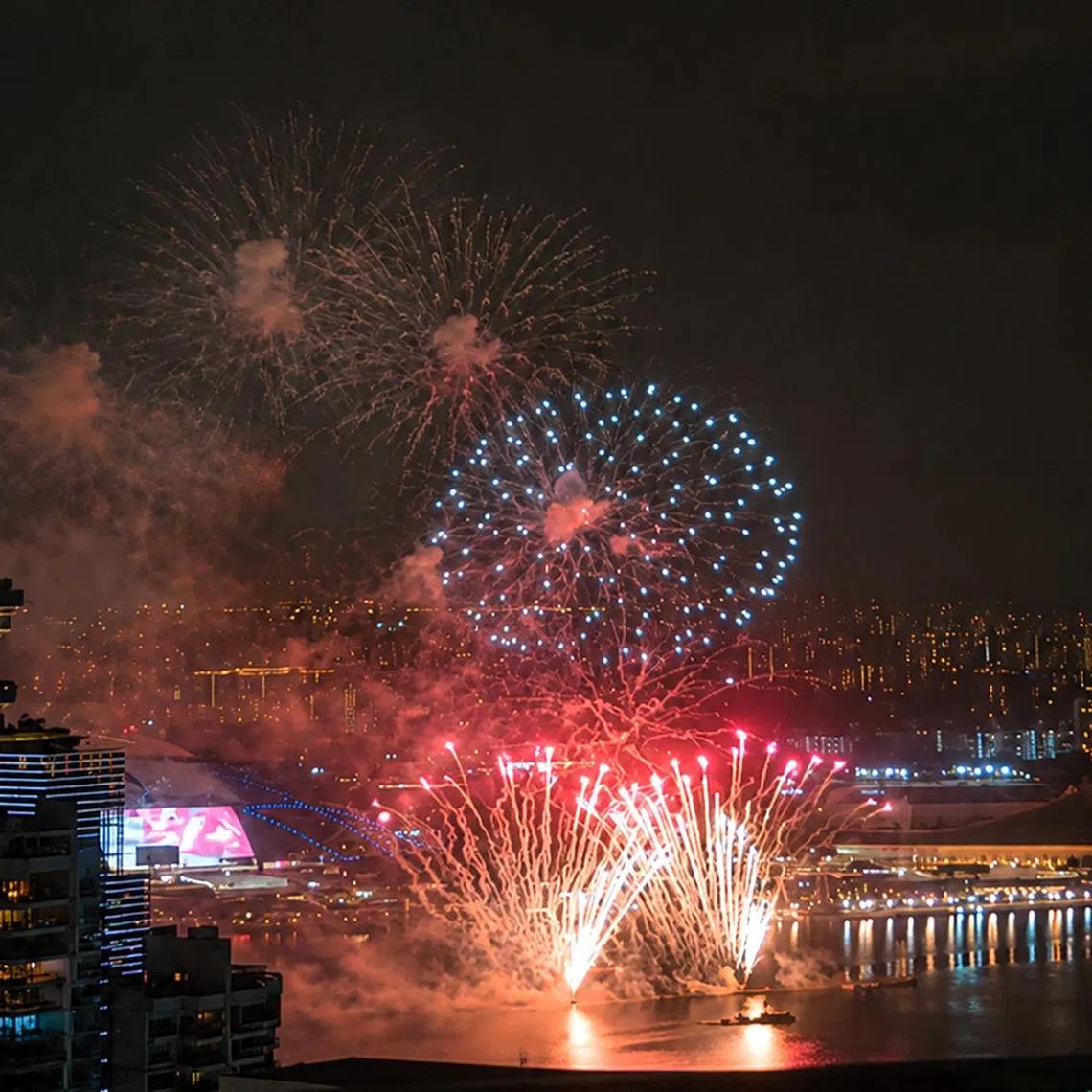 The NDP fireworks view from Andaz Singapore’s rooftop bar Mr Stork on the 39th floor.
