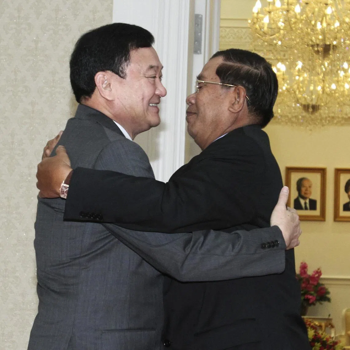 Many thought the personal relationship between Thaksin Shinawatra (left) and Mr Hun Sen would be the glue holding the two neighbours together.