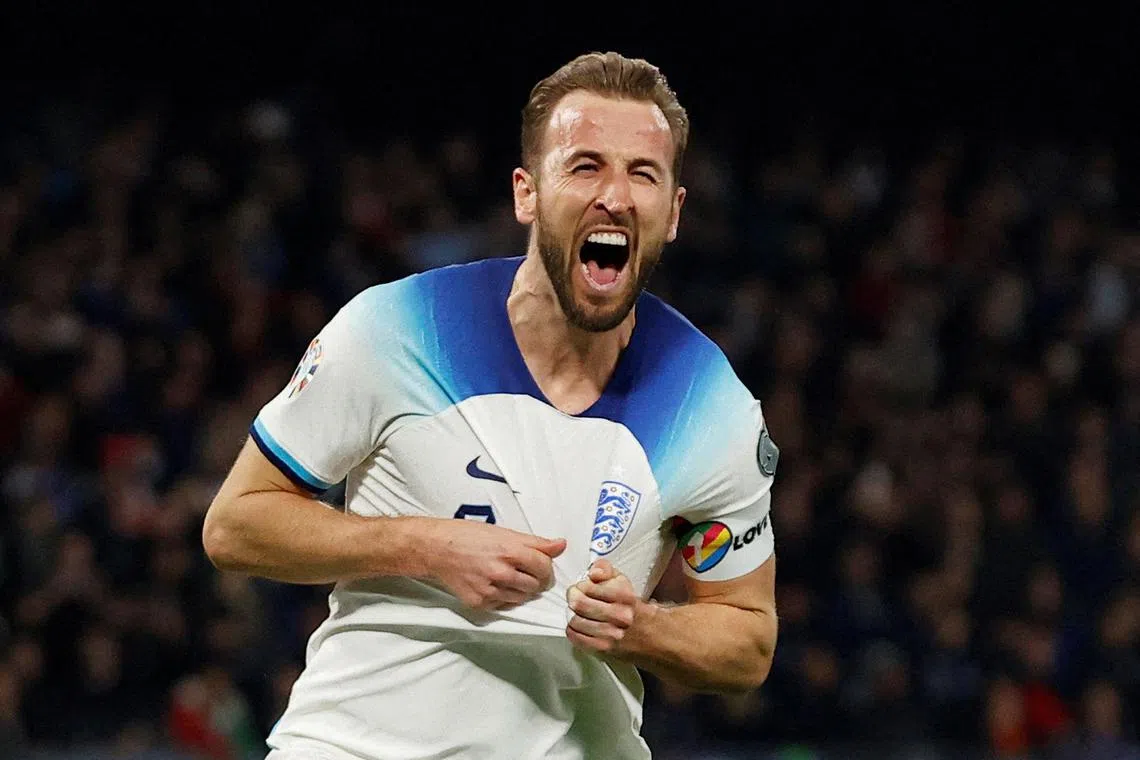 Soccer Football - UEFA Euro 2024 Qualifiers - Group C - Italy v England - Stadio Diego Armando Maradona, Naples, Italy - March 23, 2023
England's Harry Kane celebrates scoring their second goal and breaking the England goalscoring record REUTERS/Ciro De Luca     TPX IMAGES OF THE DAY     