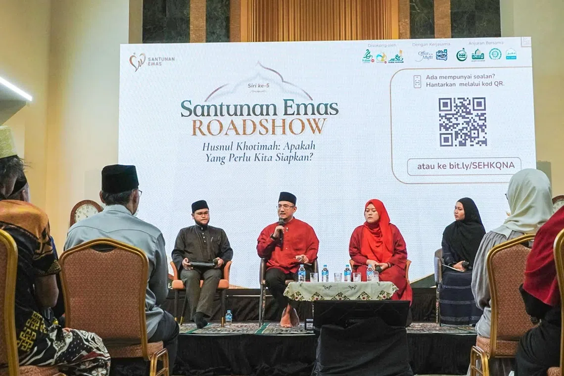 Santunan Emas Roadshow at Hasanah Mosque in 2026.
