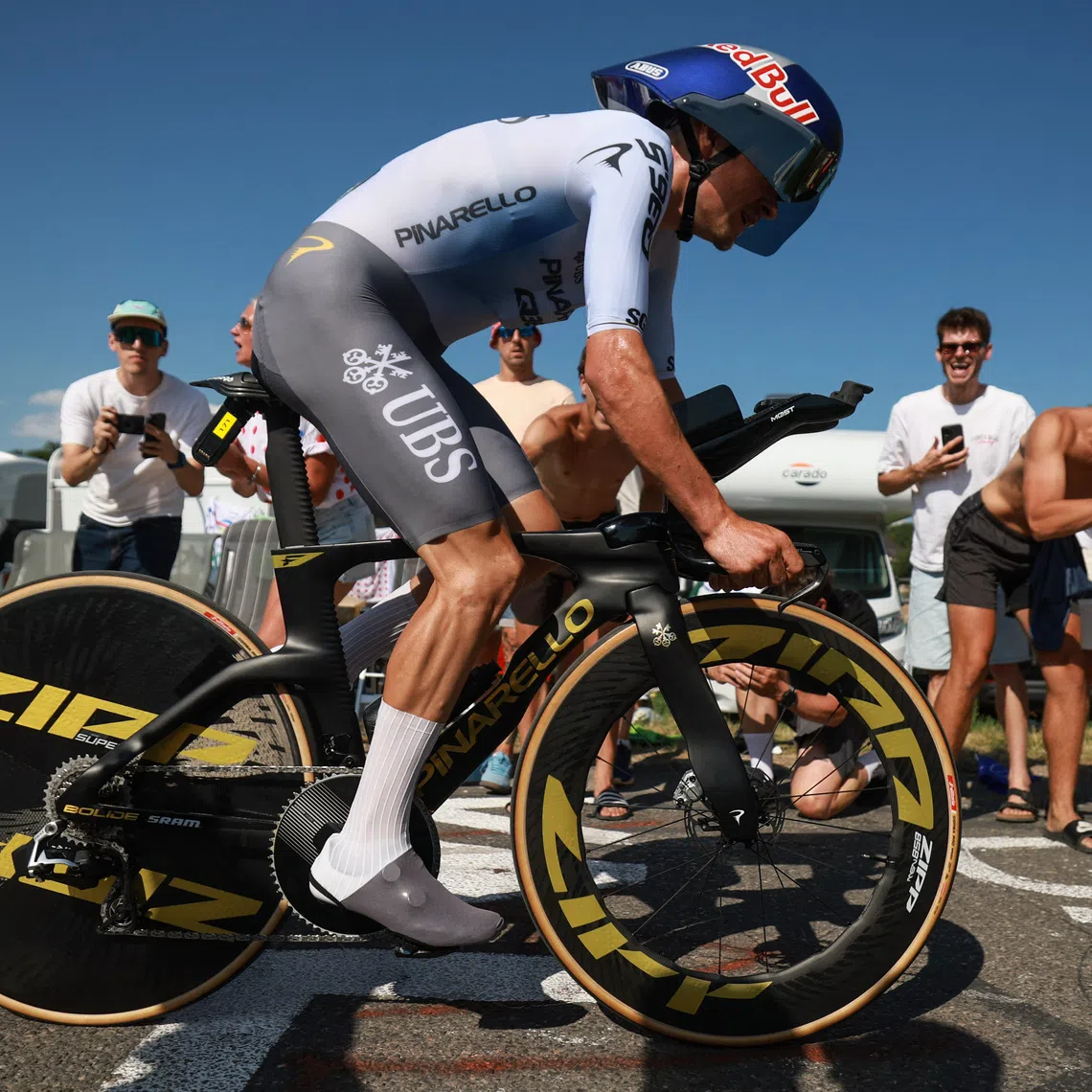 Cycling - Tour de France - Stage 16 - Evian-les-Bains - Thonon-les-Bains - Evian-les-Bains, France - July 21, 2026 Pinarello - Q36.5 Pro Cycling Team's Tom Pidcock in action during stage 16 individual time-trial REUTERS/Stephanie Lecocq