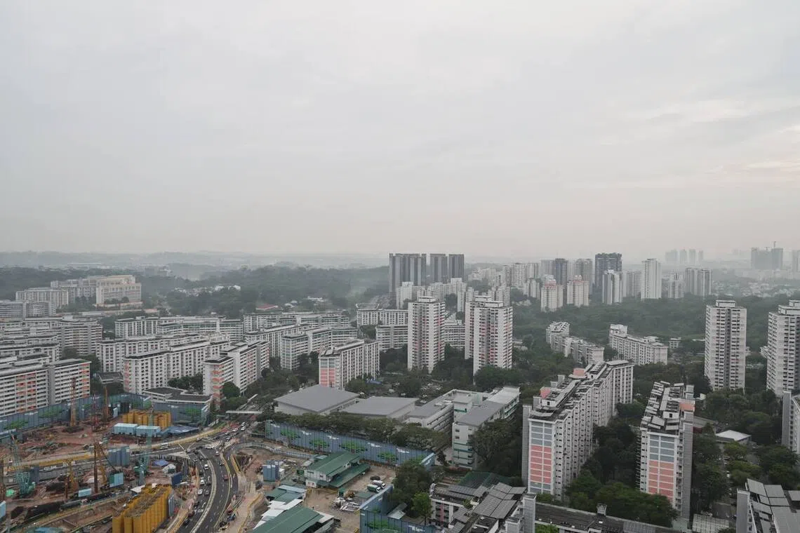 Air quality in Singapore has remained relatively healthy on Oct 26.