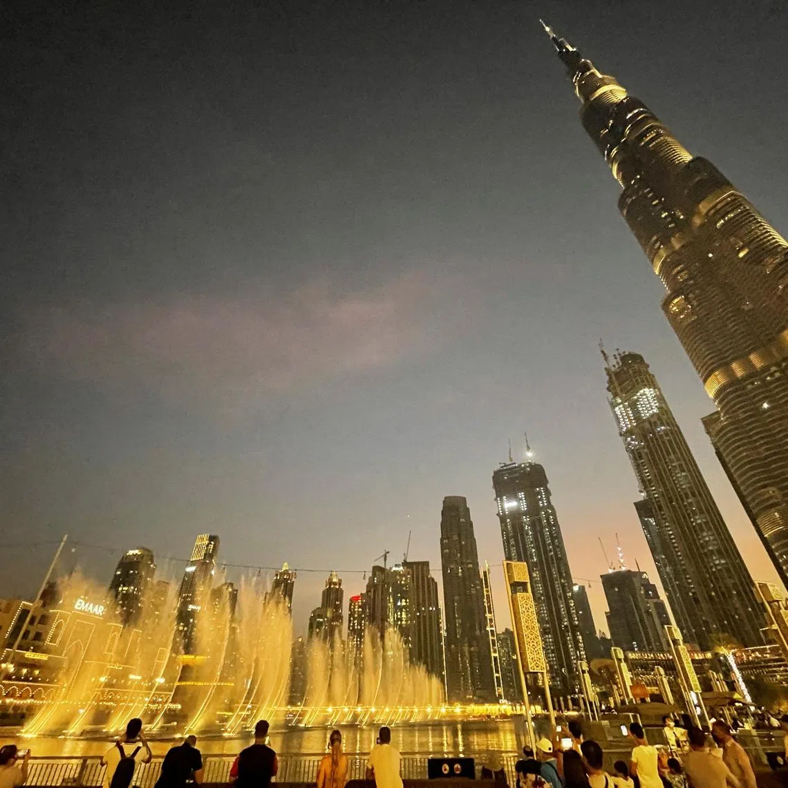 FILE PHOTO: General view of the Burj Khalifa and the downtown skyline in Dubai, United Arab Emirates, September 30, 2021. REUTERS/Mohammed Salem/File Photo