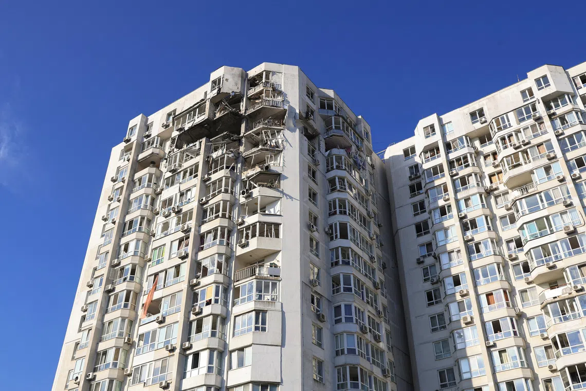 An apartment building hit by a Russian drone strike, amid Russia's attack on Ukraine, in Odesa, Ukraine September 2, 2026.  REUTERS/Nina Liashonok