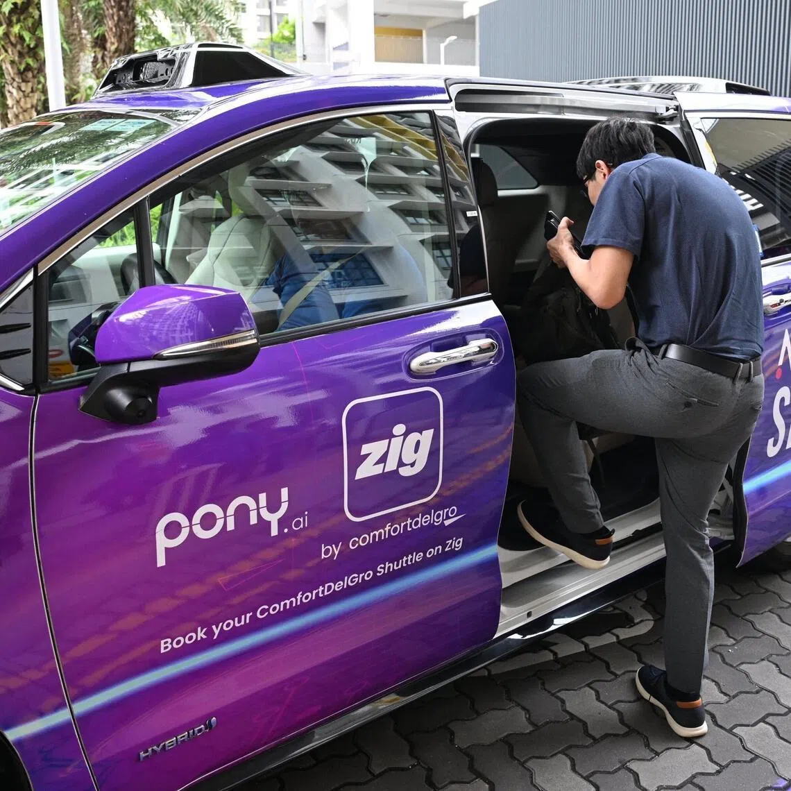 The driver support package will focus on three key areas: long-term career conversion programmes, a new training scheme featuring short courses, and career guidance initiatives.