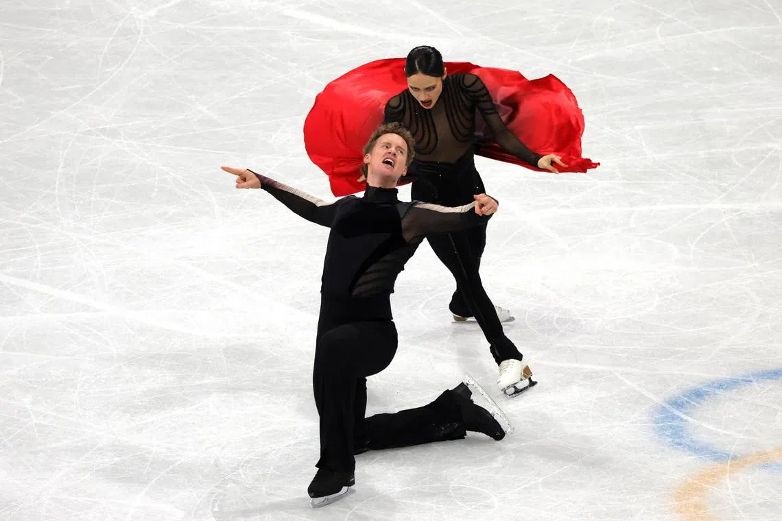 Milano Cortina 2026 Olympics - Figure Skating - Ice Dance - Free Dance - Milano Ice Skating Arena, Milan, Italy - February 11, 2026. Madison Chock of United States and Evan Bates of United States perform during the free dance REUTERS/Fabrizio Bensch