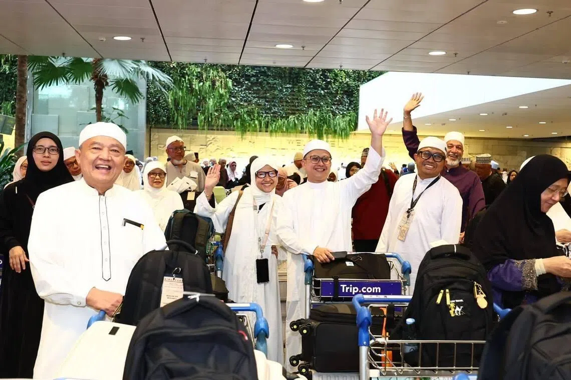 First group of Singaporean haj pilgrims return