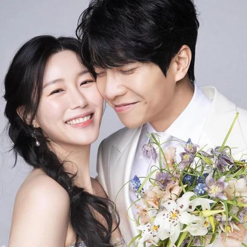 Lee Seung-gi and Lee Da-in tied the knot in April 2023 and welcomed their firstborn, a girl, in February 2024.
