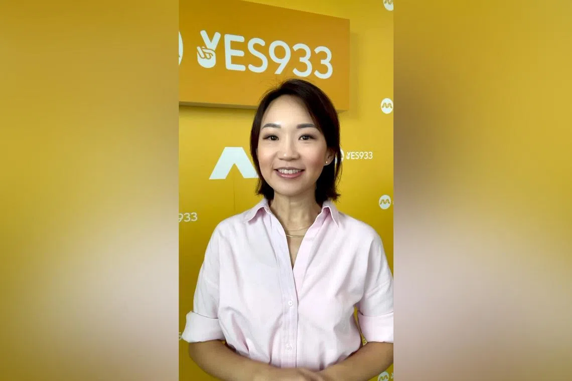 Lim Peifen began her DJ career when she was 18 after winning a radio DJ contest hosted by Yes 933 in 2000.