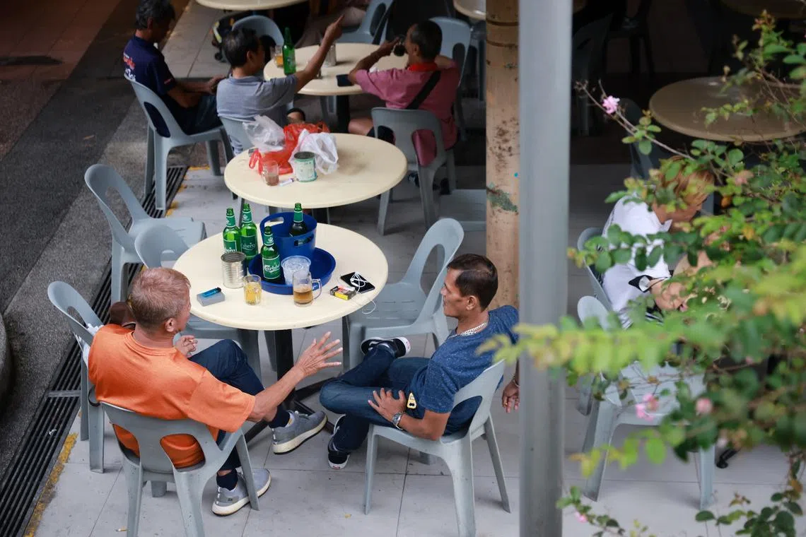 The results showed that in 2021, 2.8 per cent of Singapore residents consumed alcohol regularly.