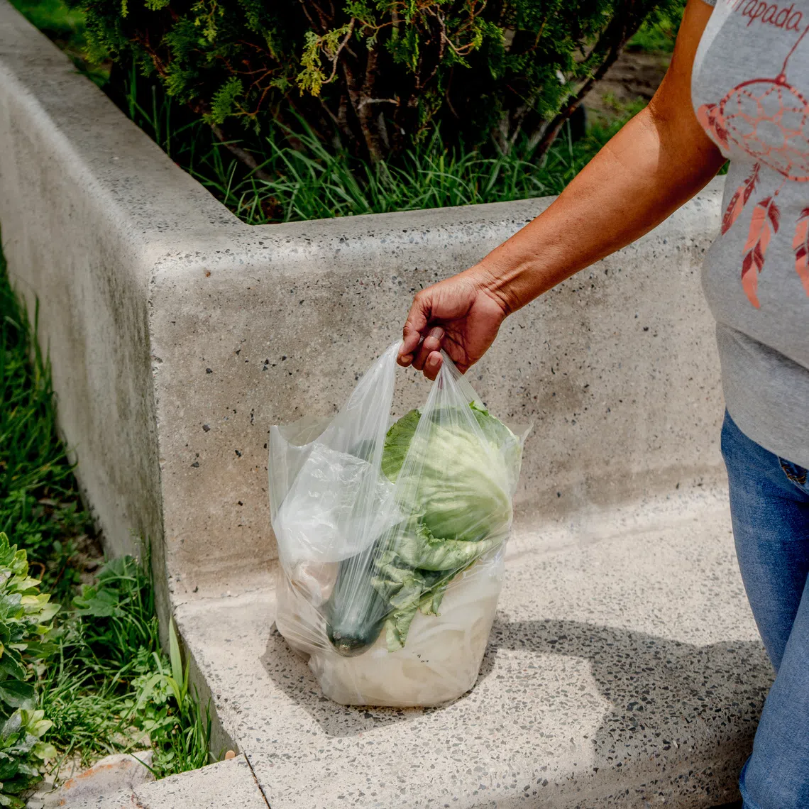 The outbreak has been linked to iceberg lettuce served at Taco Bell restaurants and sourced from privately held Taylor Farms operations in Mexico.