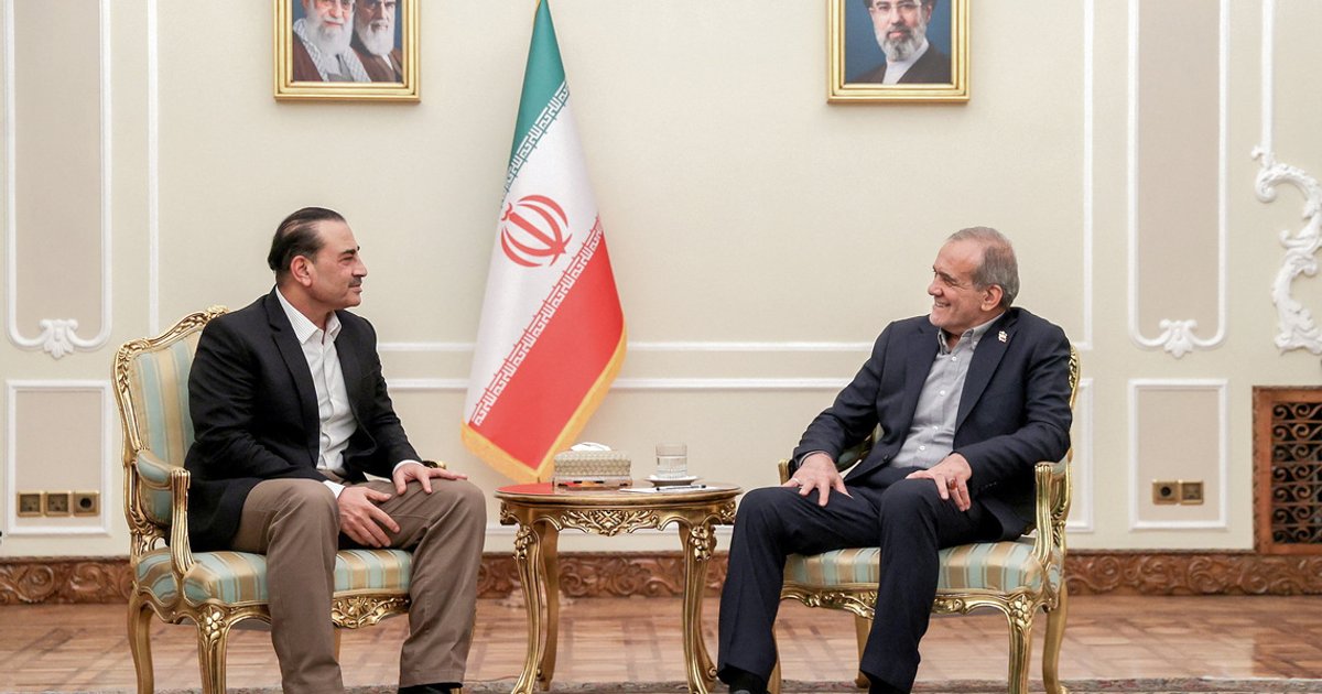 Iran's Pezeshkian discusses mediation efforts in meeting with Pakistan's army chief