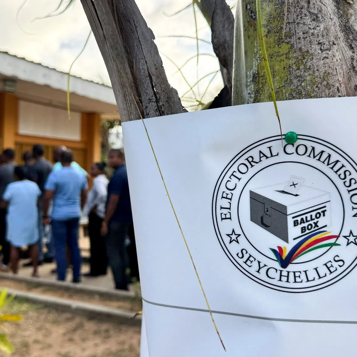 People gather to cast their ballots during the presidential runoff election, after no candidate secured the required 50% majority in the first round held on September 27, in Victoria, Seychelles, October 9, 2025. REUTERS/Gabriel Robert-Gironcelle