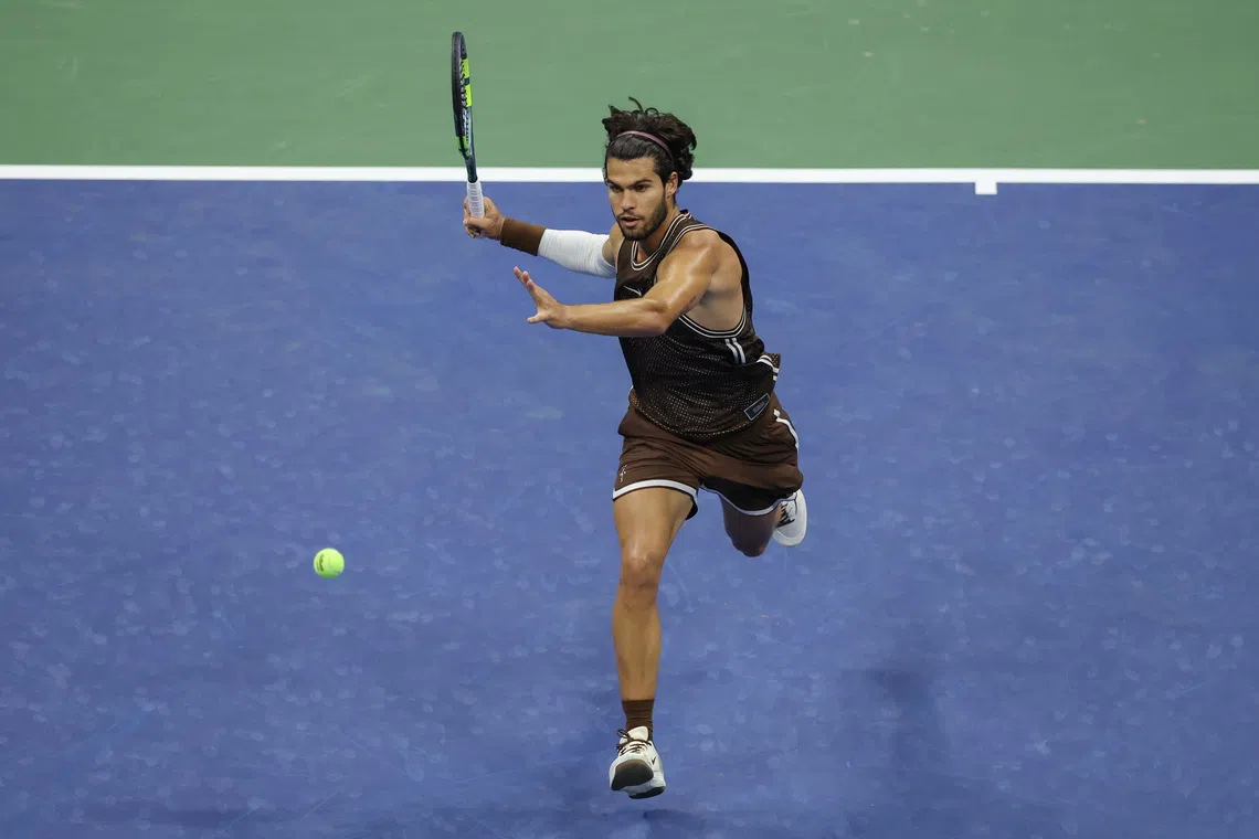 epa13208268 Carlos Alcaraz of Spain in action against Jaime Faria of Portugal during their Men’s Singles second match at the US Open Tennis Championships in Flushing Meadows, New York, USA, 02 September 2026.  EPA/BRIAN HIRSCHFELD