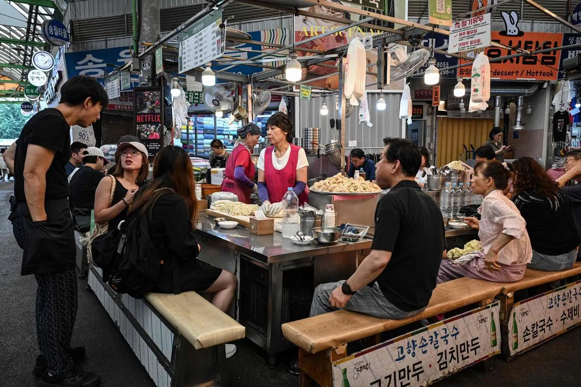 17 Michelin-listed restaurants in S. Korea violated food safety laws, report shows