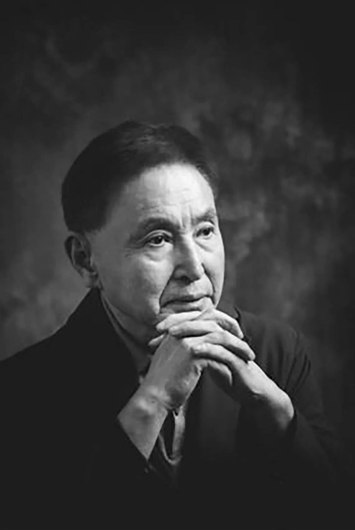 South Koean poet Lee Seong-bok’s book That Summer’s End is being published in English.