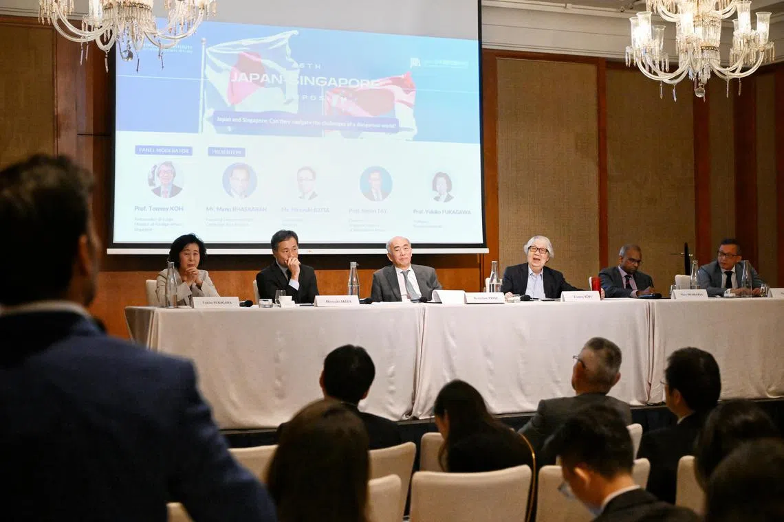 A panel discussion at the 16th Japan-Singapore Symposium, featuring (from left) Professor Yukiko Fukagawa, Mr Hiroyuki Akita, Ambassador Kenichiro Sasae, Professor Tommy Koh, Mr Manu Bhaskaran and Associate Professor Simon Tay. 