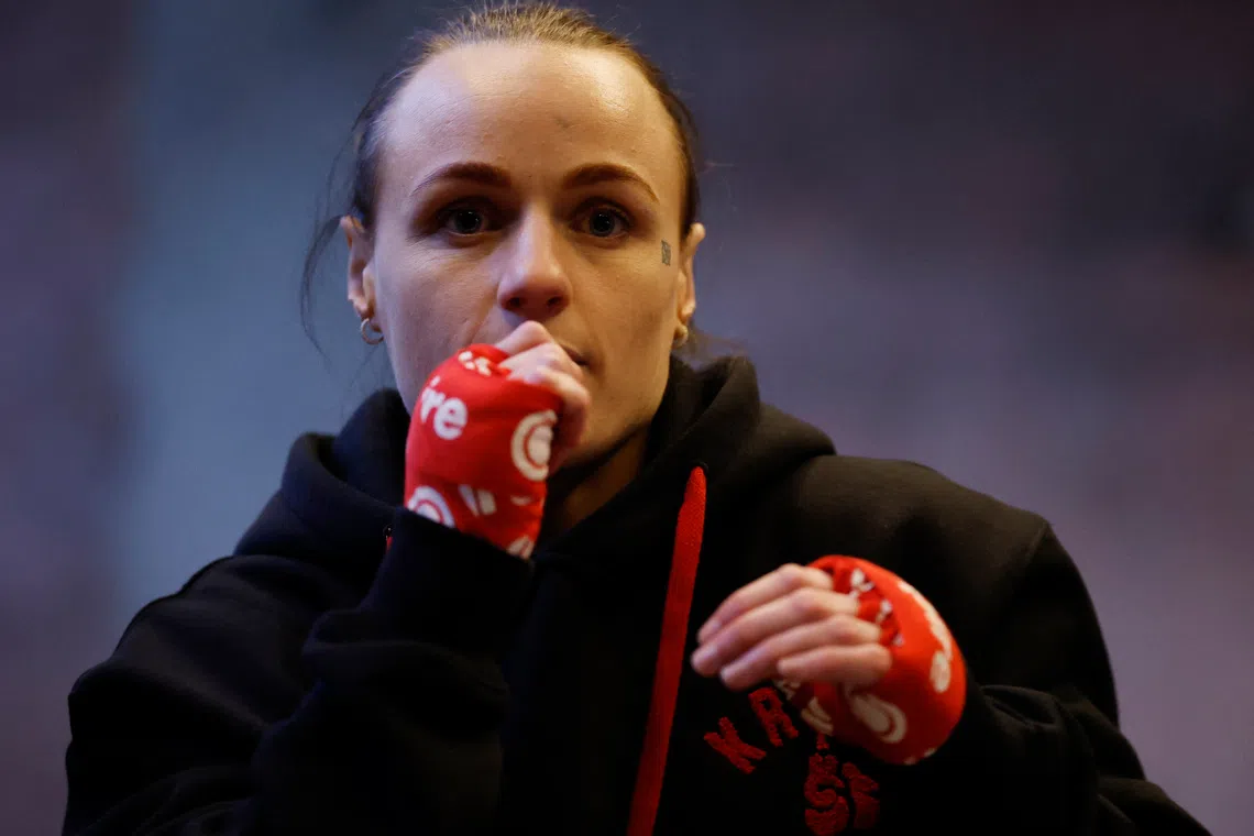 FILE PHOTO:Boxing - Natasha Jonas and Lauren Price Media Workout - Bronx Boxing Club, London, Britain - March 4, 2025 Raven Chapman during the media workouts Action Images via Reuters/Andrew Couldridge/ File Photo