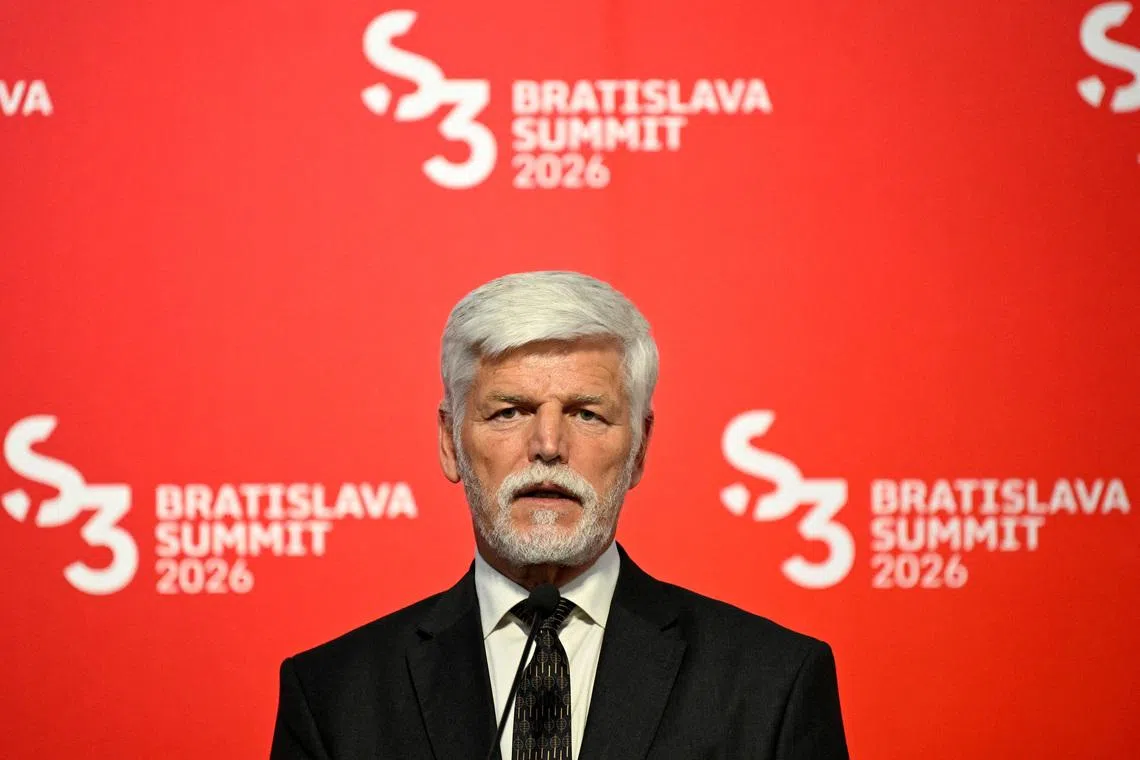 Czech cabinet bars president and ex-NATO commander from NATO meeting, setting up fight