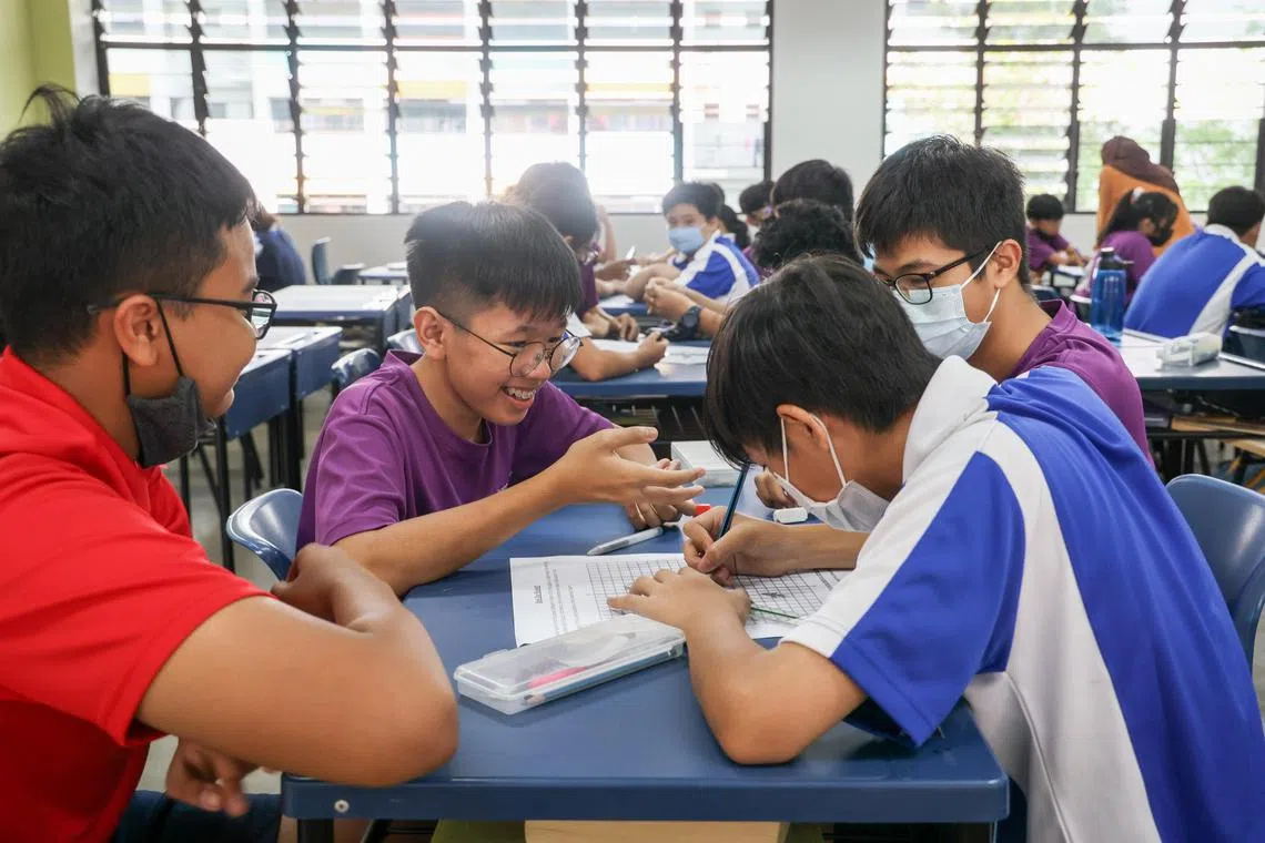 CMG20230222-LynnetteT01/卓祾祎/刘钰铃/Visit to Jurong West Secondary School to observe implementation of Full Subject-Based Banding [Jurong West Secondary School (61 Jurong West St 65, Singapore 648348)] Two classes of Secondary 2 students will be taking their Mathematics lesson at different subject levels. The students will be wearing different coloured form class t-shirts which will depict how students from different mixed form classes come together to take subject-level classes.