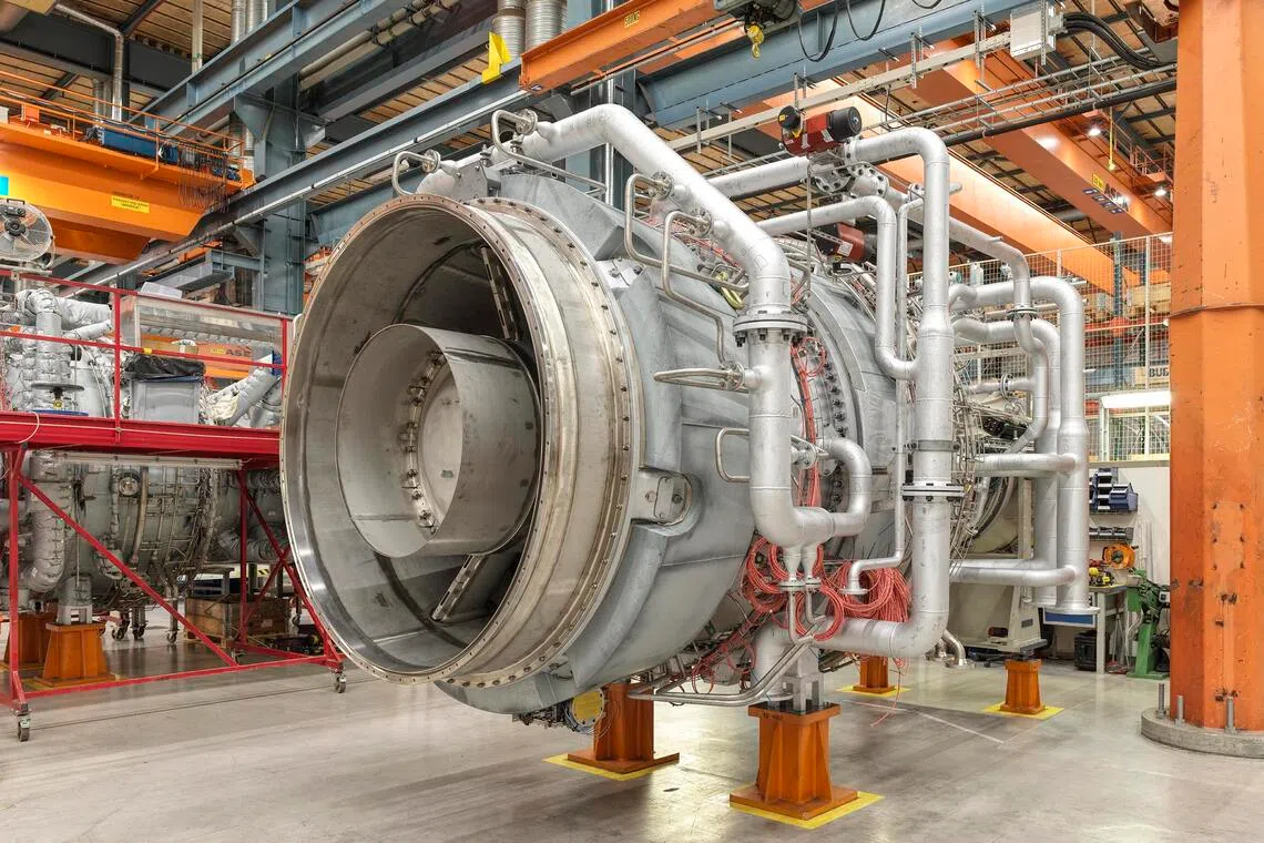 hssiemens27 - Dubbed the SGT-800, the machine manufactured by energy giant Siemens Energy is a gas turbine that helps to generate electricity in a power plant using fuels. But what differentiates this gas turbine from the rest is its ability to run on hydrogen - a blend of up to 75 per cent hydrogen and natural gas. As compared with those that run fully on natural gas, it can reduce carbon dioxide emissions by 47 per cent.
Credit: Siemens Energy

