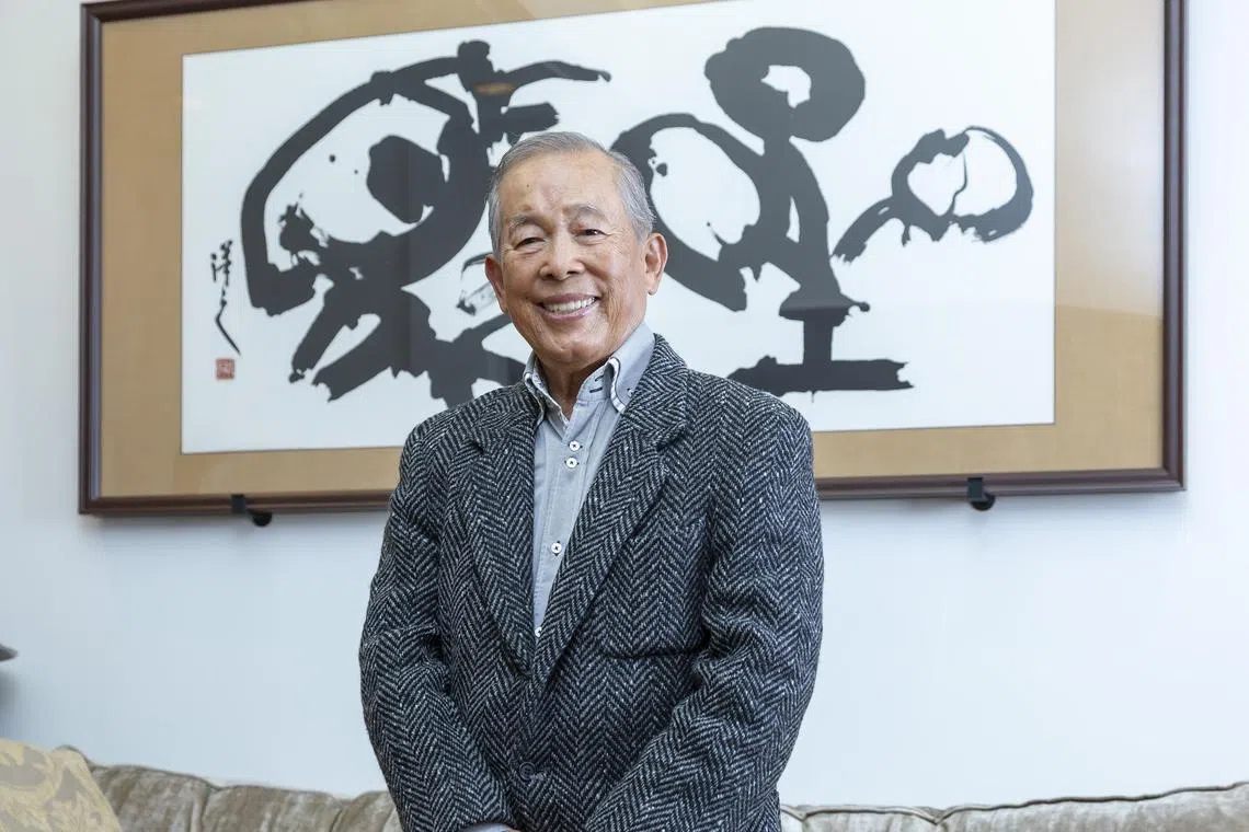 hysweets05 - CHiroshi Saito（Chairman）

Float: Sunlife
Copyright: Chateraise