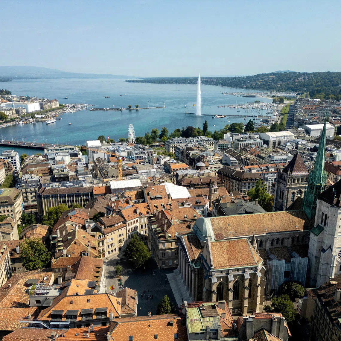 Switzerland's government and parliament have urged voters to reject the two national items on the Nov 30 ballot, arguing that they would entail huge costs and could threaten the economy.