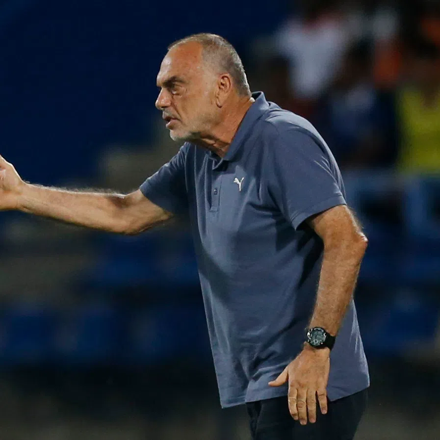 Football Soccer - African Cup of Nations - Semi Finals - Cameroon v Ghana - Stade de Franceville, Franceville, Gabon - 2/2/17 Ghana coach Avram Grant   Reuters / Amr Abdallah Dalsh Livepic