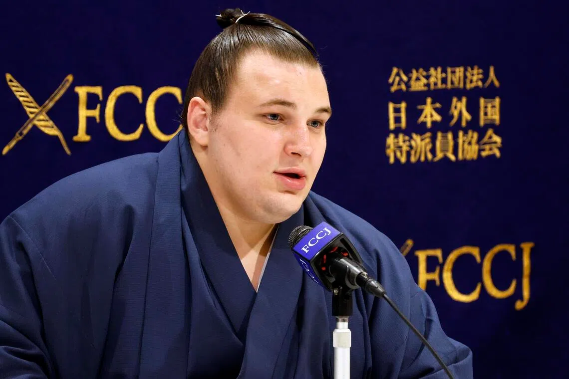 Ukrainian sumo wrestler Aonishiki speaks during a press conference at the Foreign Correspondents' Club of Japan in Tokyo, Japan, on Oct 9. 