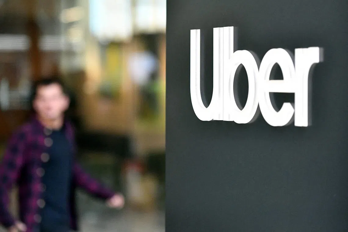 The court decided that the work relationship of 
 139 Uber drivers should have been qualified as employment contracts.
