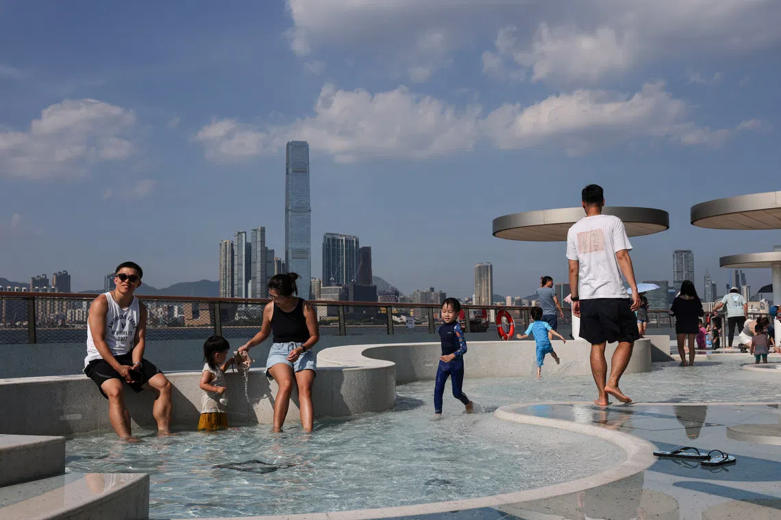 Worker influx lifts Hong Kong population as birth slump worsens
