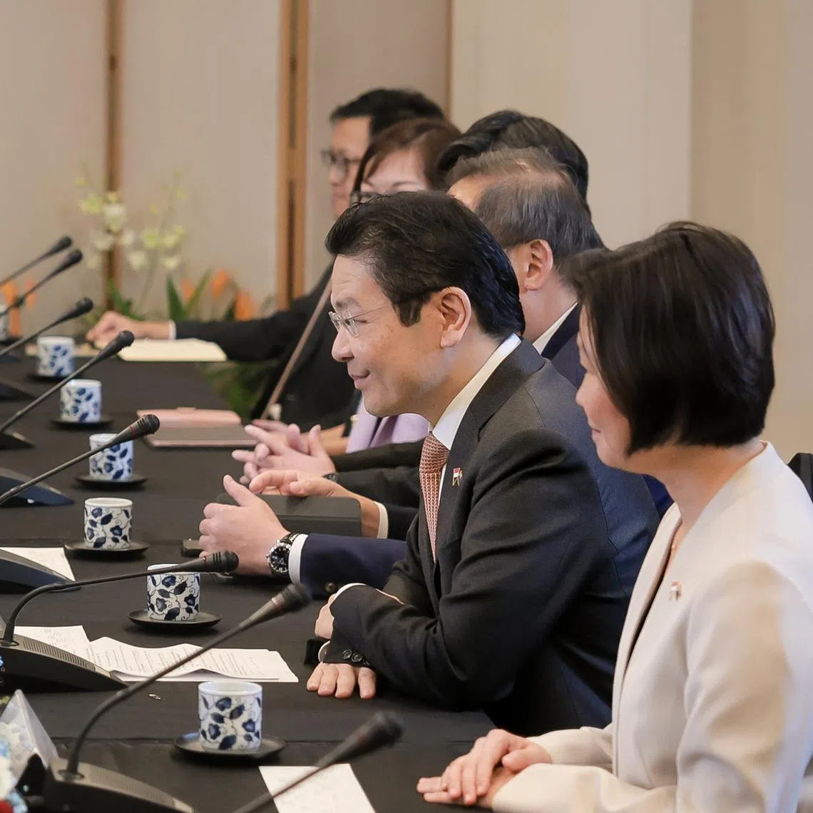Prime Minister Lawrence Wong (second from right) and New Zealand Prime Minister Christopher Luxon (second from left) witnessed the signing of the pact and also committed to more cooperation in areas such as defence and security as well as healthcare and food supply.