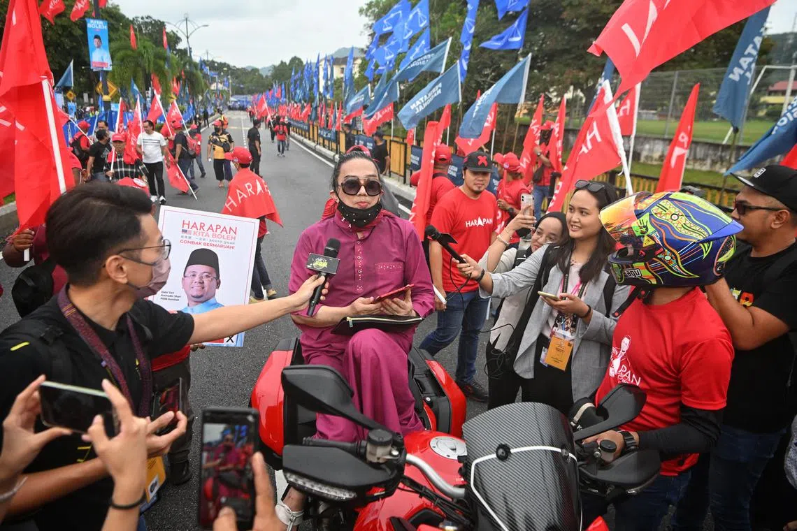 Diva AA at the Gombak nomination centre on 5 November 2022