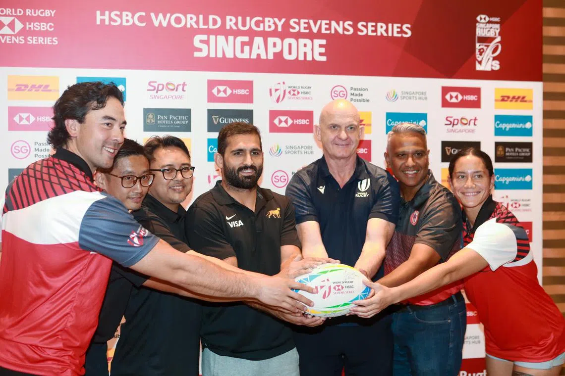 ST20230404_202365356338/dgrugby04/Ryan Chiong
(L-R): Canadian rugby player Nathan Hirayama; Tan Tah Jiun, deputy director of industry development in technology and innovation at Sport Singapore; Yazad Osman, group head of events and placemaking at Singapore Sports Hub; Gastón Revol, team captain of the Argentine rugby sevens team; Douglas Langley, director of the HSBC World Rugby Sevens Series; George Danpal; deputy president of the Singapore Rugby Union; New Zealand Black Ferns rugby sevens player Shiray Kaka.
Official launch of the HSBC Singapore Rugby Sevens 2023 at Pan Pacific Singapore on April 4, 2023. The HSBC Singapore Sevens will be held over the weekend, on 8 and 9 April, at the National Stadium.
