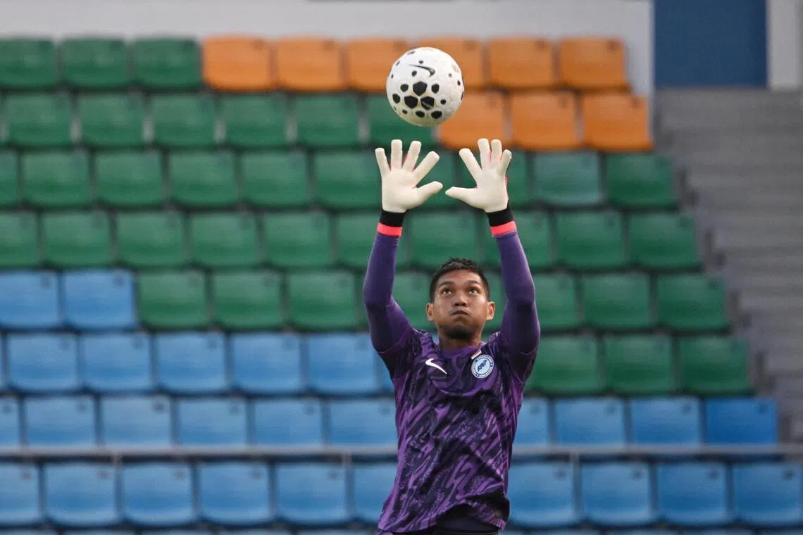 Singapore goalkeeper Izwan Mahbud is currently without a club after he was let go by the Lion City Sailors.