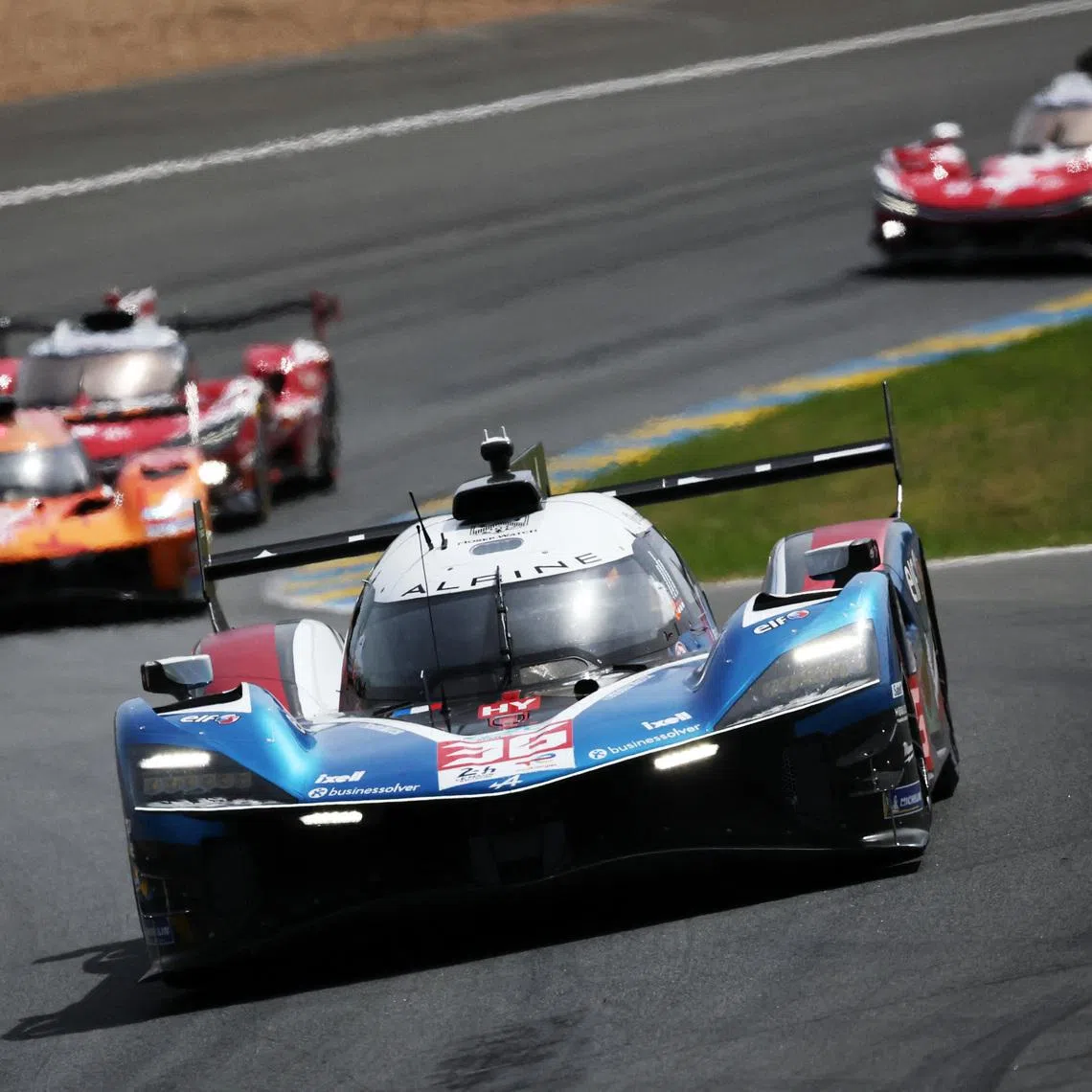 The 24 Hours of Le Mans - Circuit de la Sarthe, Le Mans, France - June 13, 2026 Alpine Endurance Team's Frederic Makowiecki, Jules Gounon and Victor Martins in action during the 24 Hours of Le Mans REUTERS/Stephane Mahe