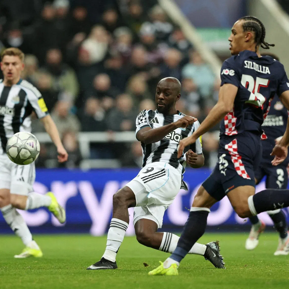 Soccer Football - UEFA Champions League - Newcastle United v PSV Eindhoven - St James' Park, Newcastle, Britain - January 21, 2026 Newcastle United's Yoane Wissa scores their first goal REUTERS/Scott Heppell
