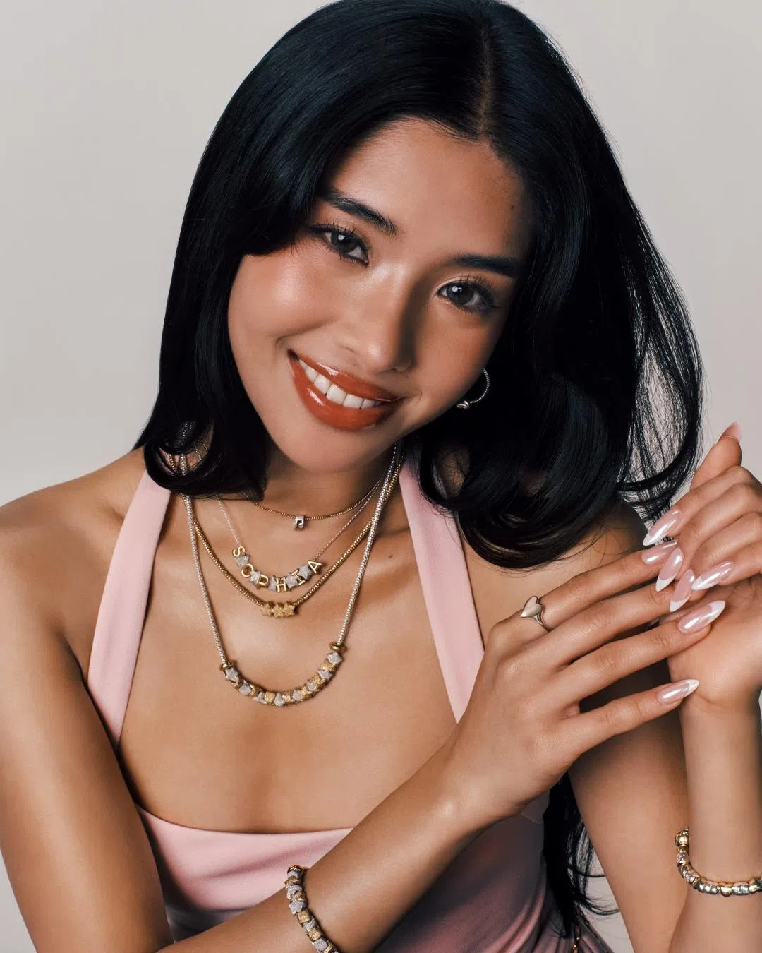 pandora-minis-styled-by-katseye-sophia