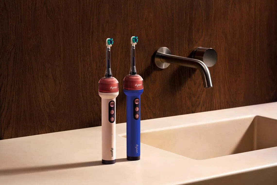 yatooth01 - Dyson CameraJet comes in 2 colourways. Note: **EMBARGOED UNTIL 5.30PM 1 SEP 2026**