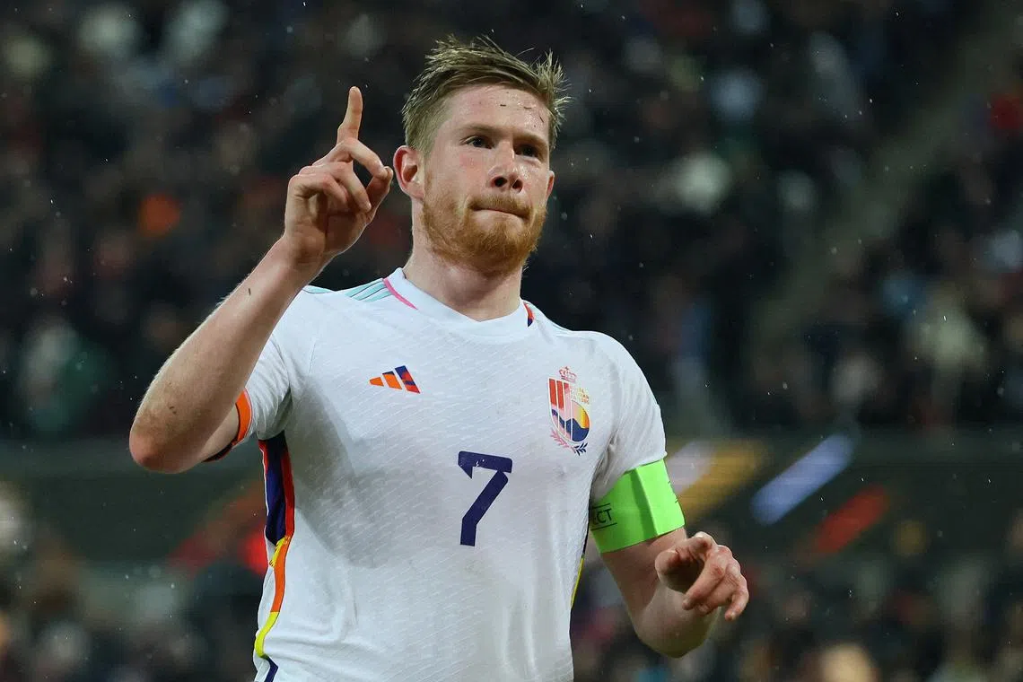 FILE PHOTO: Soccer Football - International Friendly - Germany v Belgium - RheinEnergieStadion, Cologne, Germany - March 28, 2023 Belgium's Kevin De Bruyne celebrates scoring their third goal REUTERS/Wolfgang Rattay/File Photo
