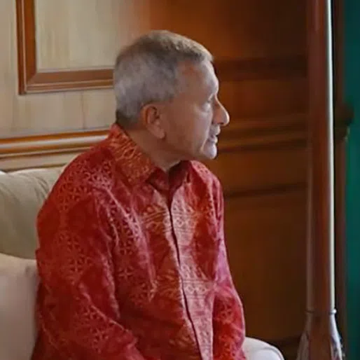 Foreign Minister Vivian Balakrishnan (left) meeting Indonesian President Prabowo Subianto in Bogor, West Java, on Oct 28.