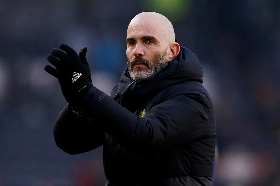 FILE PHOTO: Soccer Football - Championship - Hull City v Leicester City - MKM Stadium, Hull, Britain - March 9, 2024 Leicester City manager Enzo Maresca applauds fans after the match   Action Images/Craig Brough/File Photo