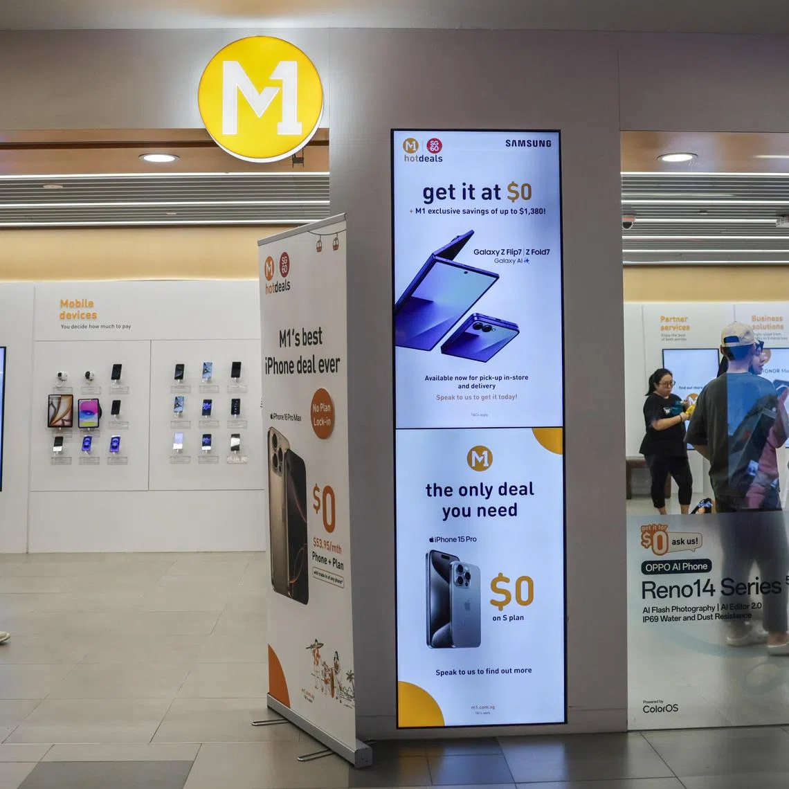 Keppel announced on Aug 11 the sale of the telecom business of its subsidiary M1 to rival Simba Telecom for $1.43 billion.