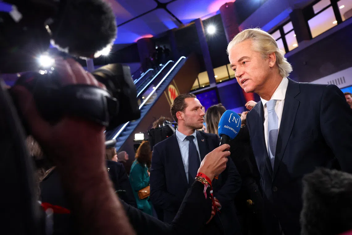 The Party for Freedom (PVV) party leader Geert Wilders speaks with the media after the final debate in the run-up to the House of Representatives elections, in The Hague, Netherlands, October 28, 2025. REUTERS/Piroschka van de Wouw
