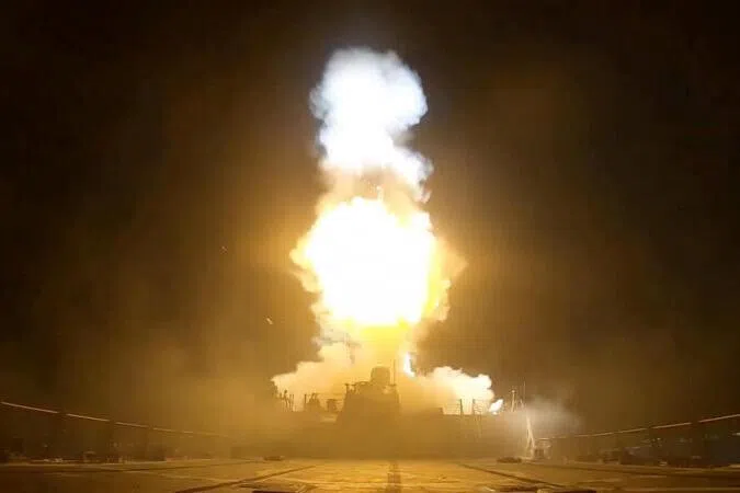 Fresh attacks hit Iran, Kuwait as Tehran and US square off over Hormuz