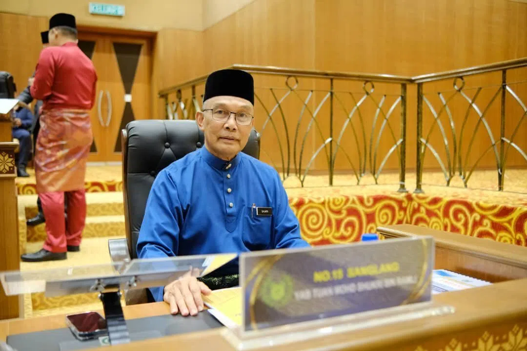 In a statement, Mr Mohd Shukri said his health did not warrant him to continue in his post.