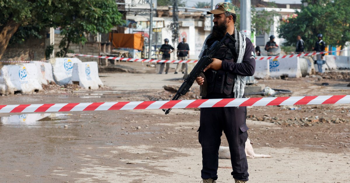 Imran Khan's party's provincial government suspended by Pakistan president
