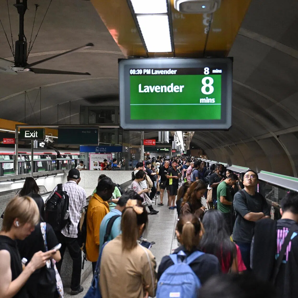 Amid the track fault that occurred before 8pm on Dec 2, passengers were left confused after being directed to trains that ran in opposite directions to their designated platforms.